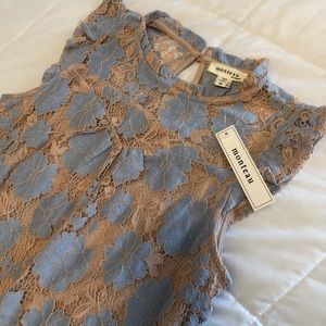 Monteau cap sleeve blouse, size M